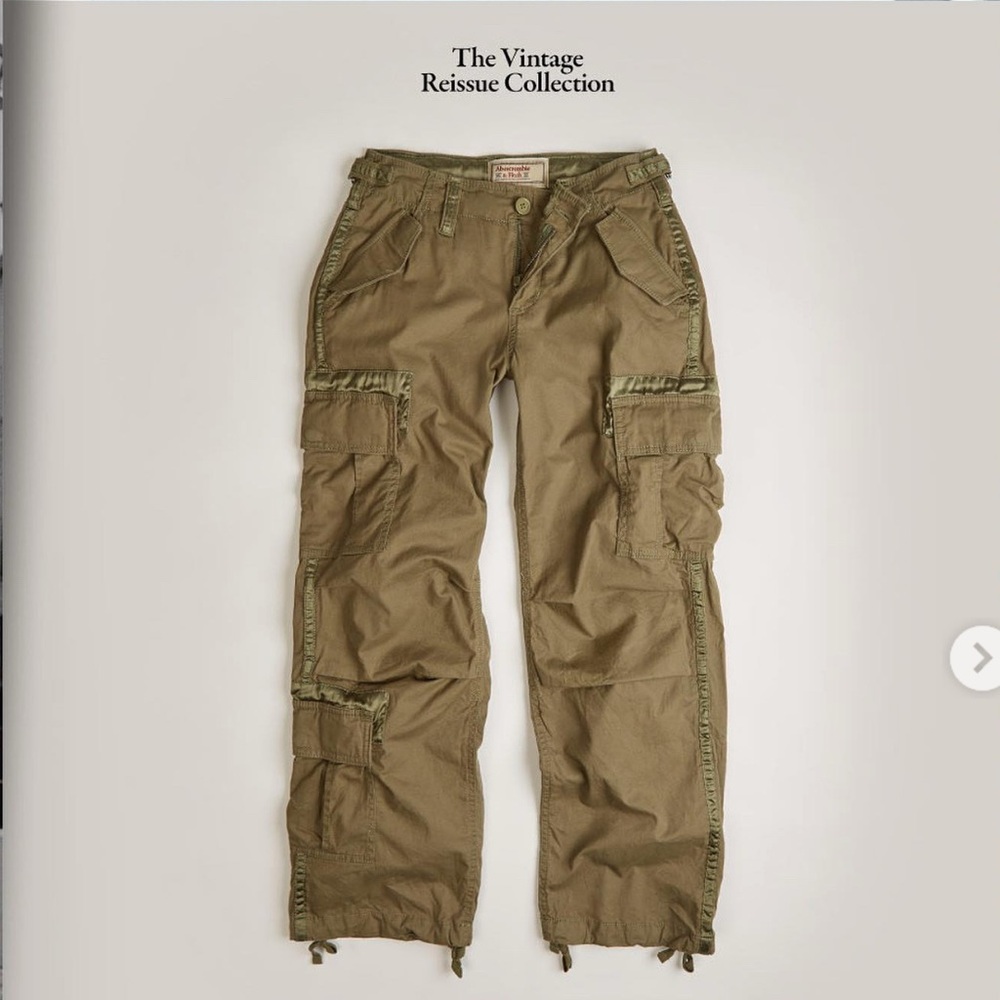 Abercrombie & Fitch olive green 2000s utility cargo pants size small EUC y2k